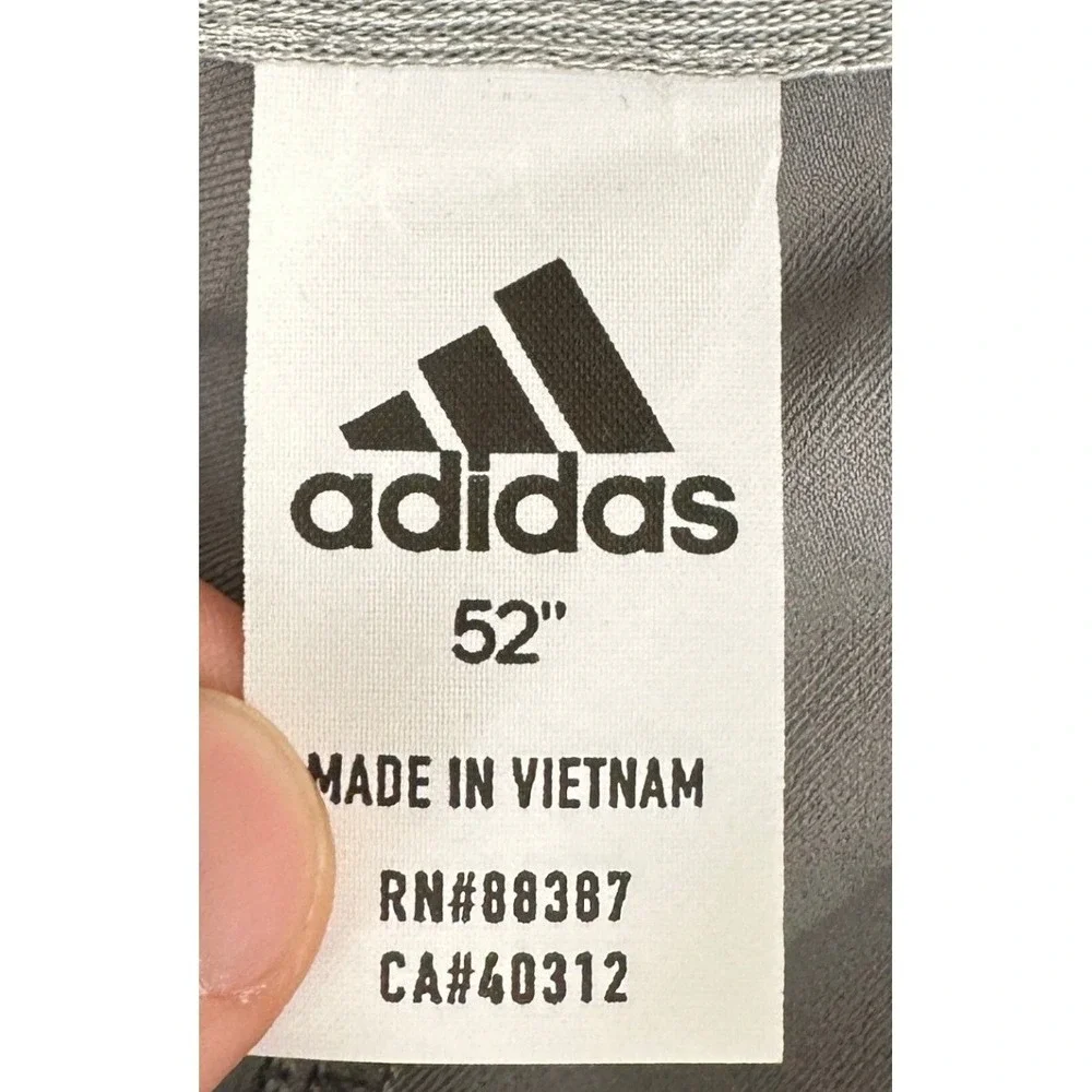NEW Adidas Mens Ultimate365 Shorts Mens 52 Grey Golf Chino Stretch 3-Stripe Logo